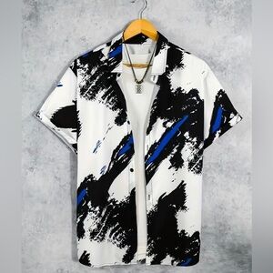 NWOT - Men’s Fashion Abstract Print Casual Short Sleeve Button Down Summer Shirt